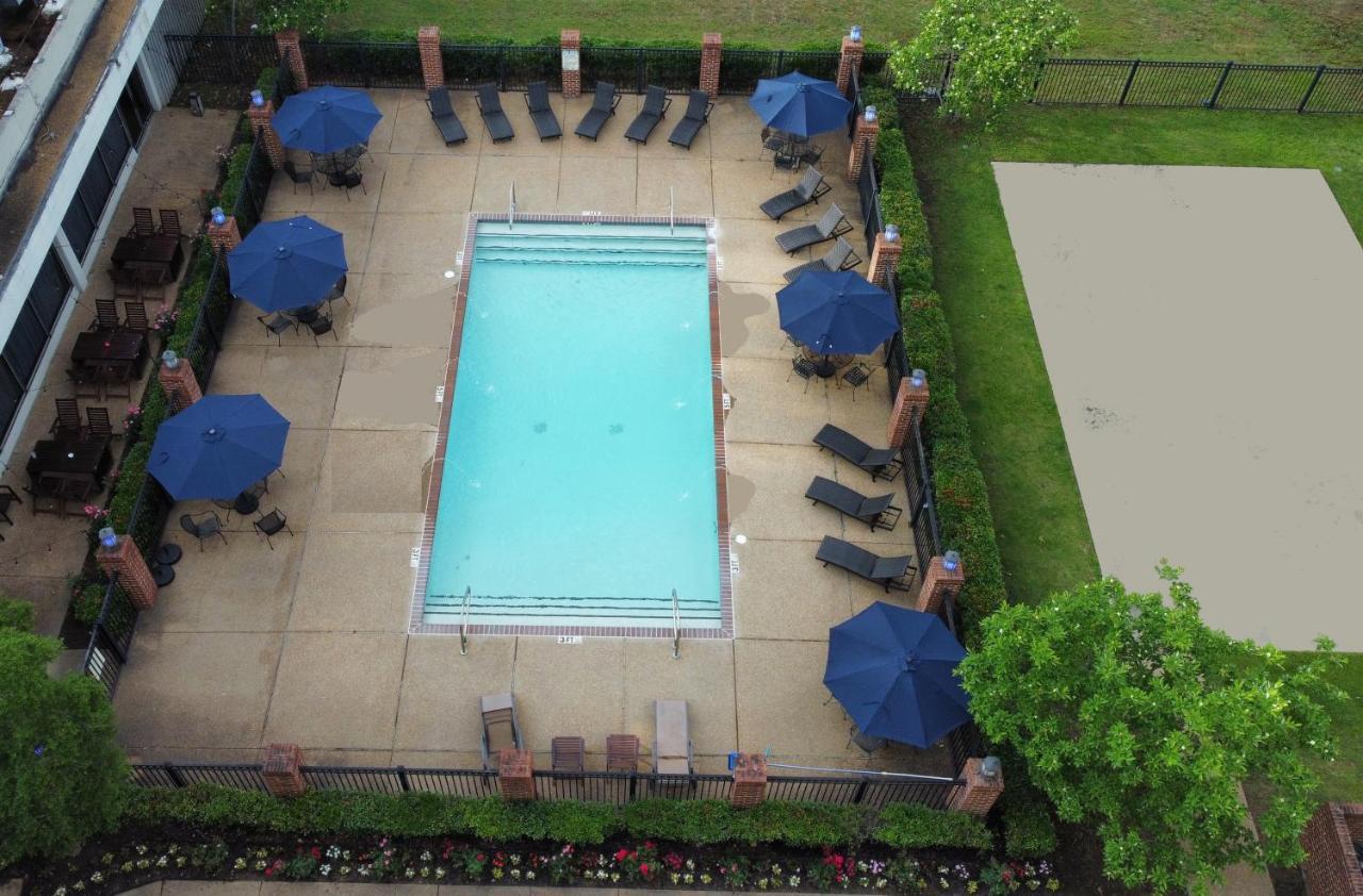 Historic Whispering Woods Hotel & Conference Center Olive Branch Exteriör bild